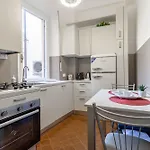 H11 House Casino - Vista Appartement